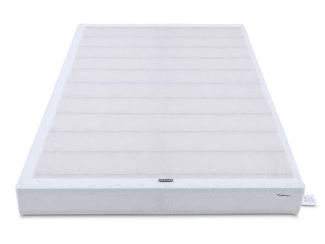 Lot 96-177261 - AmazonBasics Mattress Foundation/Smart Box Spring - 5", Full
New. Has box damage, with minor scrapes...
