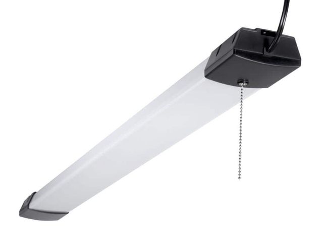 Lot 96-179408 - Metalux SHP 46 in. 128-Watt
Equivalent, 10000-Lumens
Integrated LED, White Shop
Light, 4000K CCTb Ne...