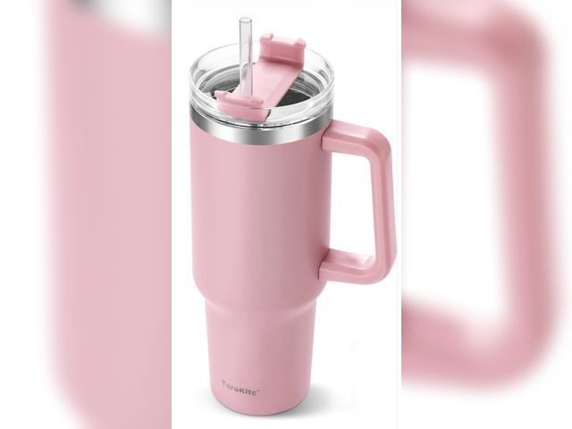 Lot 96-194037 - 40 oz tumbler with straw, varies slightly from stock photo