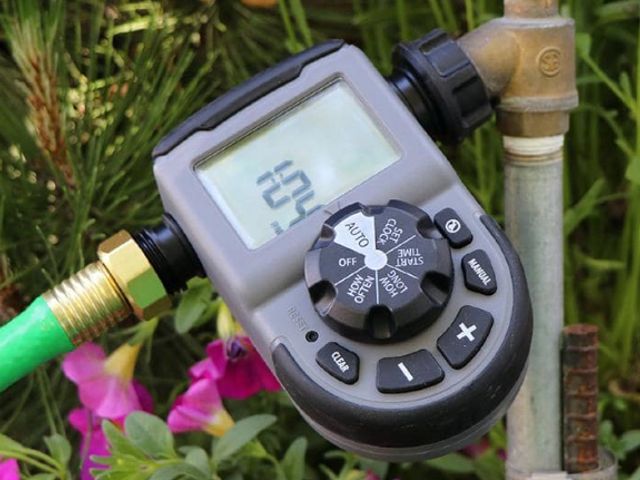Lot 96-170780 - Orbit 1-Outlet Programmable Hose
Watering Timer Sprinkler Timer
New