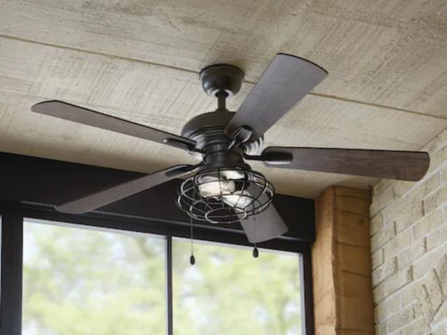 Lot 96-213921 - Home Decorators Collection
Ellard 52 in. LED Indoor Matte Black Ceiling Fan with Light
New 
Msrp $14...