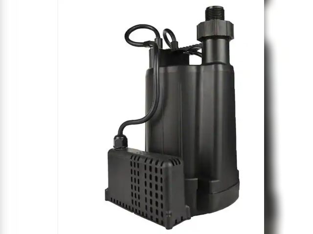 Lot 96-182096 - Everbilt 1/3 HP Automatic Utility Pump Used Untested