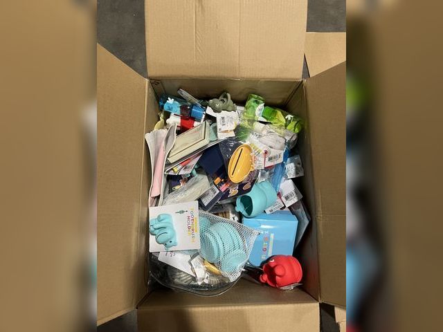 Lot 96-178168 - Mixed box of various Target and Amazon items New