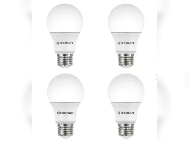 Lot 96-163822 - 100-Watt Equivalent A19 Non-Dimmable LED Light Bulb Daylight (4-Pack)

New