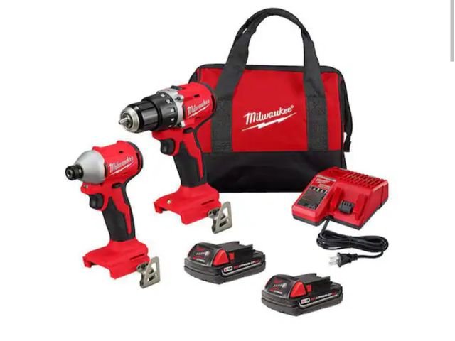 Lot 96-192392 - Milwaukee
M18 18V Lithium-Ion Brushless Cordless Compact Drill/Impact Combo Kit (2-Tool) w/(2) 2.0 A...