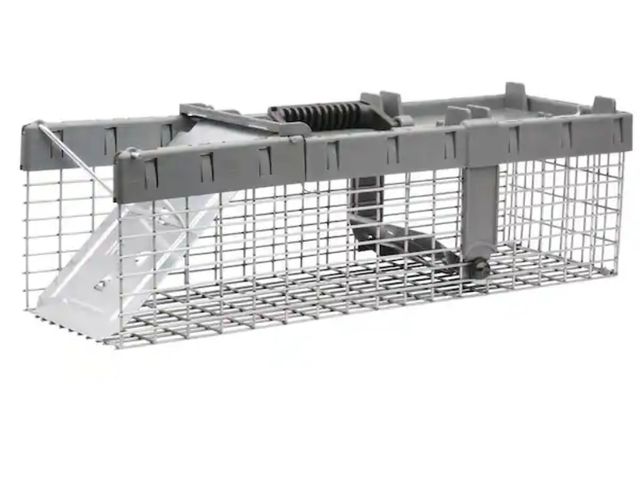 Lot 96-163319 - Havahart
Small 1-Door Humane Catch-and-Release Live Animal Cage Trap for Squirrel, Weasel, Chipmunk
...