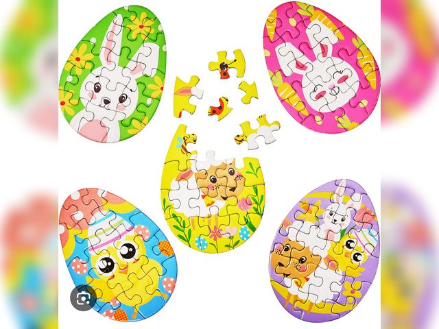 Lot 96-192910 - Art Creativity Easter Eggs Jigsaw Puzzles, Set of 24 
New 
Exact prints may vary