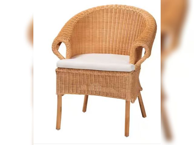 Lot 96-171874 - Outdoor Wicker Patio Chair With Cushions *VARIES FROM STOCK PHOTO*  New