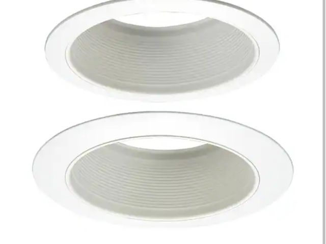 Lot 96-181822 - HALO 
E26 Series 6 in. White Recessed Ceiling Light Fixture Trim with White Straight Side Metal Baff...