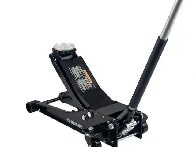 Lot 96-191745 - Husky
3-Ton Low Profile Floor Jack with Quick Lift
Used Untested