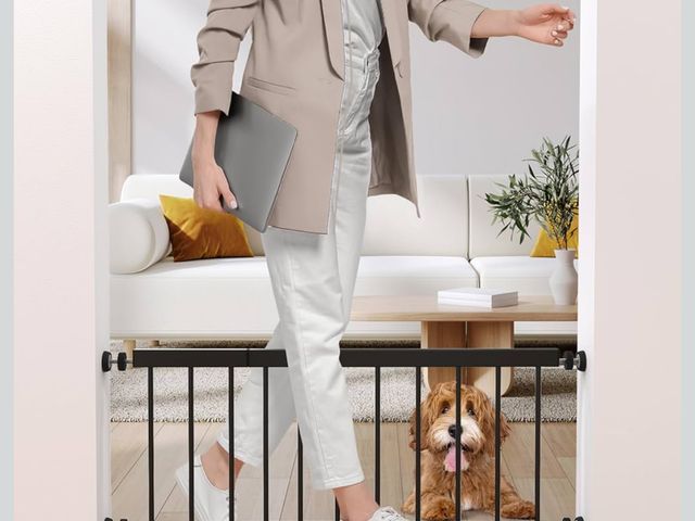 Lot 96-187543 - Dog Gate Indoor,18"-45" Adjustable Extra Wide Metal Short Dog Gate to Step Over, 18" Tall Small Pet ...