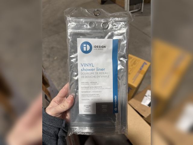 Lot 96-179150 - interDesign
Vinyl Shower Curtain, Mold-Mildew-Resistant Water-Repellent Bath Liner w/ Magnets for Ba...