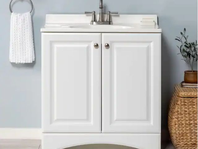 Lot 96-189112 - Glacier Bay
31 in. Single Sink White Bath Vanity with White Cultured Marble Top (Assembled)
MISSING ...