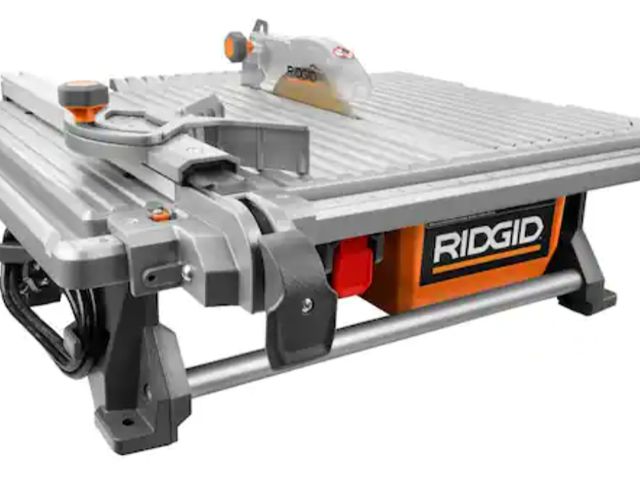 Lot 96-210943 - RIDGID
6.5-Amp 7 in. Blade Corded Table Top Wet Tile Saw
Used Untested 
Msrp $179.00