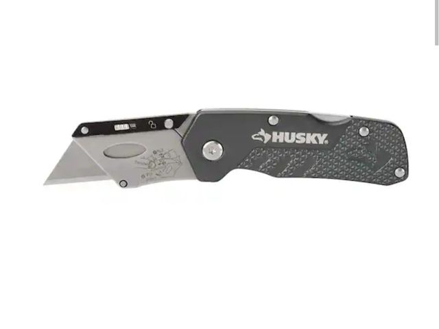 Lot 96-164906 - Husky Compact Folding Lock Back Utility Knife different color from stock image, used, untested