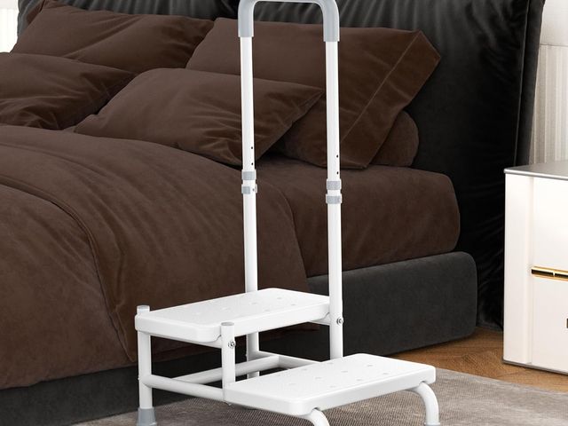 Lot 96-173879 - 2 Step Stool with Handle Step Stool for Bed with Adjustable Handrail Bed Steps for High Beds for Adu...