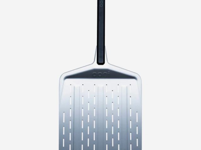 Lot 96-211347 - Ooni Perforated Pizza Peel New