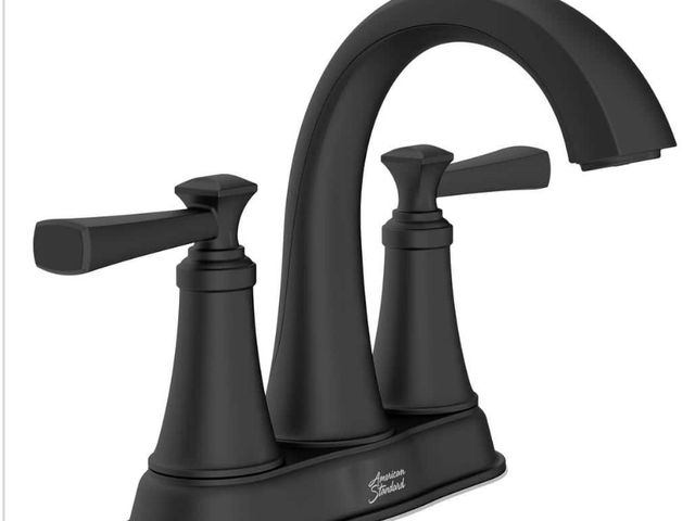 Lot 96-173953 - American Standard Rumson 4 in. Centerset 2-Handle Bathroom Faucet in Matte Black MSRP $99

New