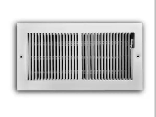 Lot 96-227764 - Bundle of 2 Everbilt 12 in. x 6 in. 2-Way Steel Baseboard Register in White New