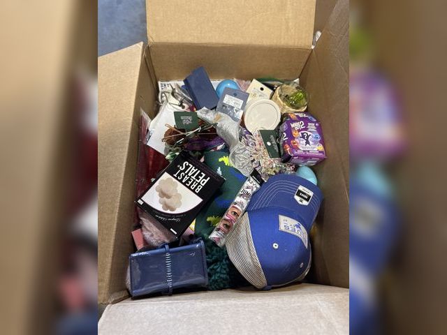 Lot 96-173595 - Mixed Box of Miscellaneous Items