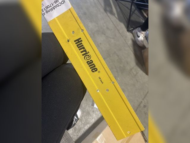 Lot 96-170613 - HURRICANE 18 Inch Folding Tool, Sheet Metal Bending Tool for HVAC, Bending and Forming Metal
Appears...