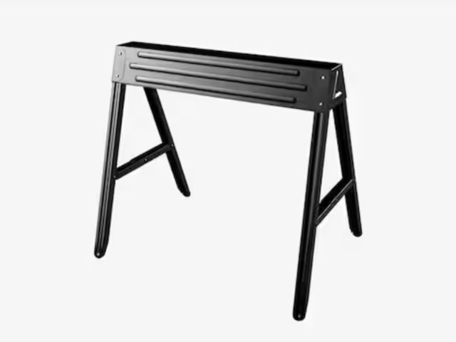 Lot 96-163671 - Husky 28.4 in. Steel Folding Sawhorse new