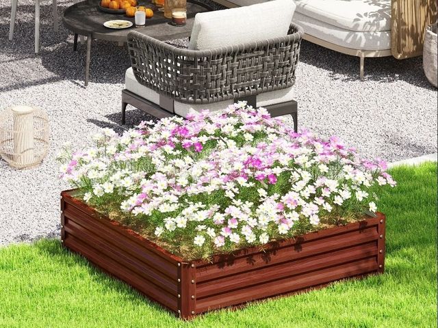 Lot 96-160380 - Outsunny Galvanized Raised Garden Bed, 4' x 4' x 1' Metal Planter Box, for Growing Vegetables, Flowe...