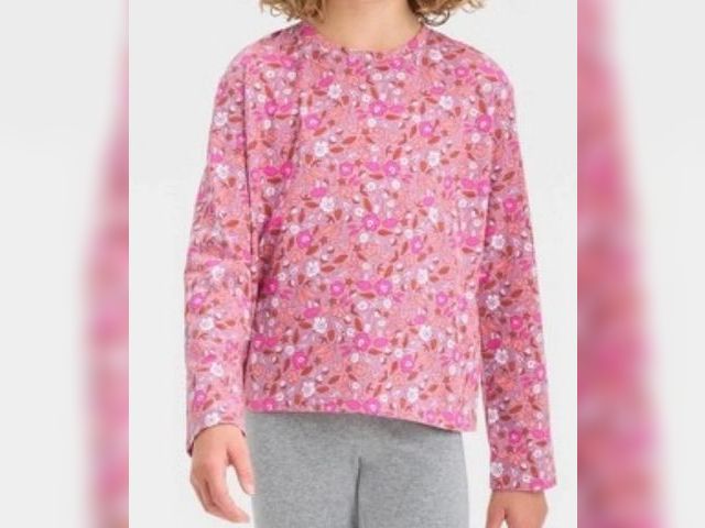 Lot 96-166246 - Cat &amp; Jack Long Sleeve Top Size XL (14)
New