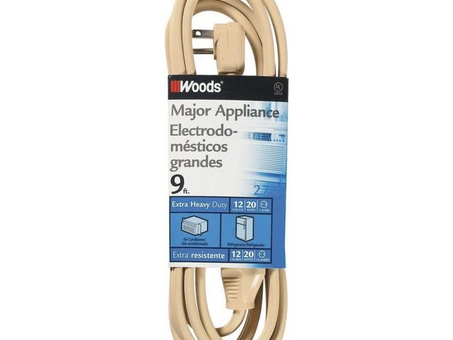 Lot 96-233118 - Woods 0568 9'12-Gauge 20-Amp Extra Heavy Duty Major Appliance Cord, Beige unused open box