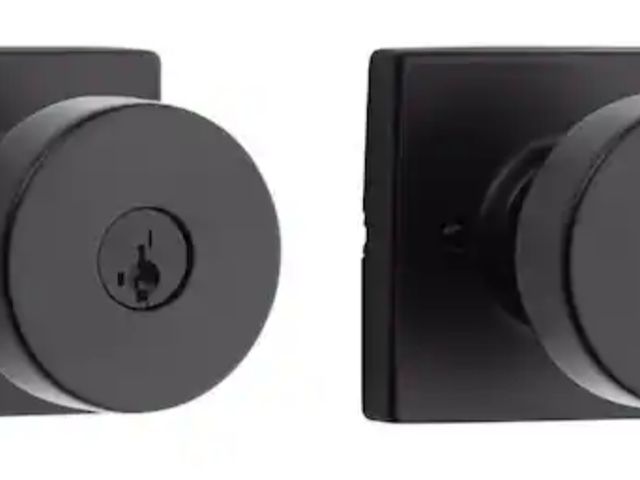 Lot 96-214305 - Kwikset
Pismo Matte Black Keyed Entry Square Door Knob featuring SmartKey Technology
New