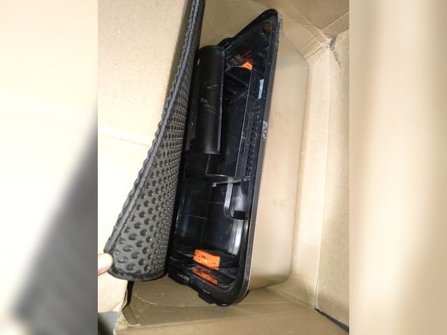 Lot 96-187740 - Appears to be some type of cat litter box 
Model unknown 
Used