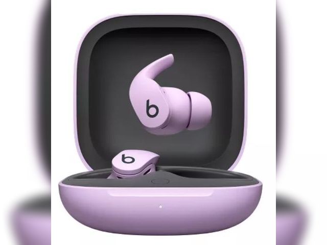 Lot 96-167693 - Beats Fit Pro True Wireless Bluetooth Earbuds
New damaged package 
Msrp $199.99