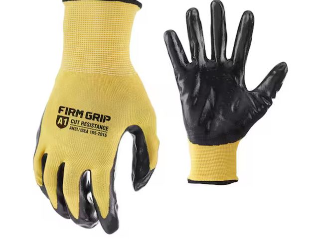 Lot 96-162585 - FIRM GRIP
Nitrile Dipped Large Glove (3-Pack)
New