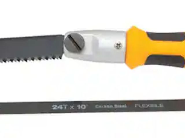 Lot 96-182306 - DEWALT
12 in. Tooth Saw with Composite Handle