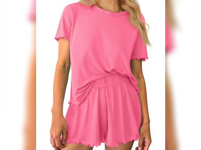 Lot 96-230506 - MOSHU LARGE Womens Pajama Set Ribbed Knits Tops and Elasticated Waist Shorts with Pocket Ruffle Edge...