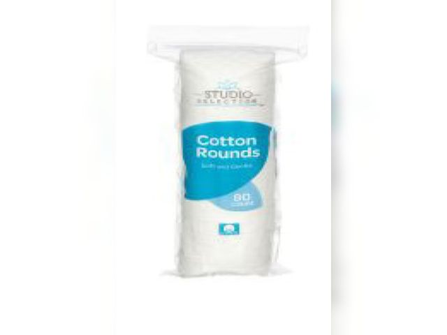 Lot 96-200320 - Box of 6 bags of Studio Selection Exfoliating Cotton Rounds, 80 ct
New