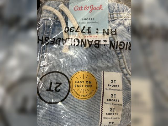 Lot 96-165921 - Cat &amp; Jack Toddler Shorts , Flexible Drawstring  

Size : 2T

New
