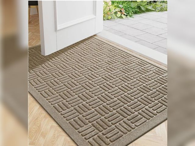 Lot 96-166728 - Mibao Front Door Mat Indoor Outdoor Entrance, Dirt Trapping Waterproof All-Season, All-Weather Doorm...