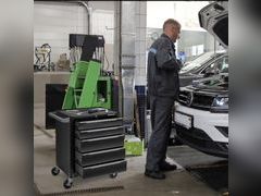 Lot 96-210198 - undefined