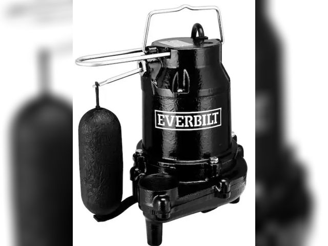 Lot 96-202945 - Everbilt
1/2 HP Cast Iron Submersible Sump Pump
Open box 
Appears lightly Used Untested 
Msrp $269.0...