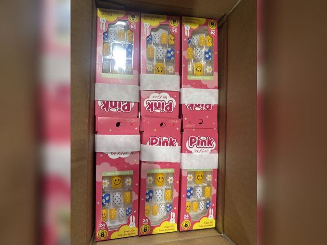 Lot 96-211613 - 36 Packs of Kiss Pink Press-On Manicure Nails 24 count - Little Star
New