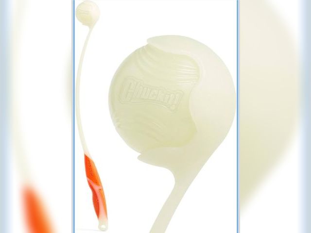 Lot 96-197457 - Chuckit! Pro Fetch Toy Dog Ball Launcher For Dogs; Compatible With Any Medium Chuckit! Medium Size 2...