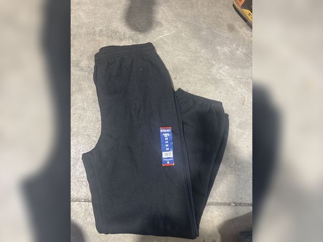 Lot 96-167328 - Mission Ridge Men’s Black Sweatpants
Size M
New