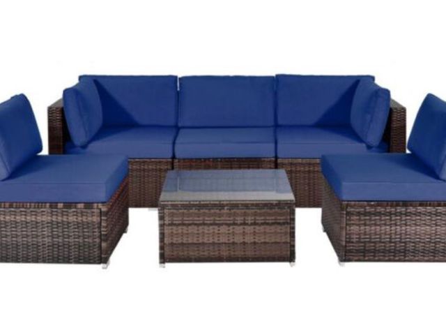 Lot 96-166405 - 6 Pieces Rattan Sofa Cushion Covers ONLY . ( product may vary from stock photo ) 

New 

Navy