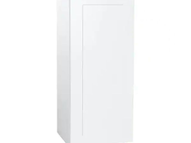 Lot 96-155132 - Hampton Bay
Avondale 12 in. W x 12 in. D x 30 in. H Ready to Assemble Plywood Shaker Wall Kitchen Ca...