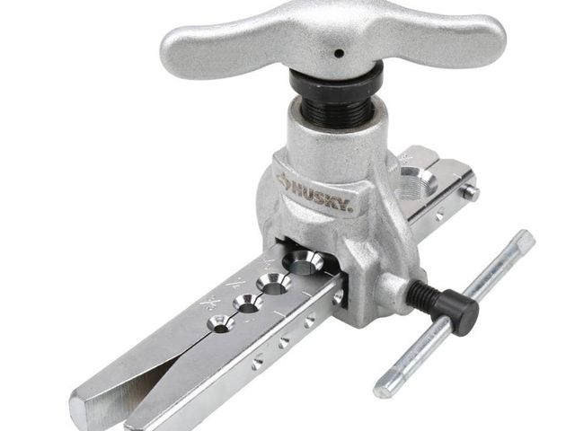 Lot 96-162362 - Husky Heavy-Duty Pro for 3/16 in. - 3/4 in. Tubing Flaring Tool
Appears unused