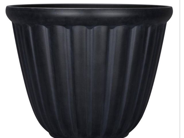Lot 96-179900 - Vigoro Beck 22 in. Dia x 17.2 in. H Black Resin Indoor/Outdoor Decorative Pot with Drainage Holes Ne...