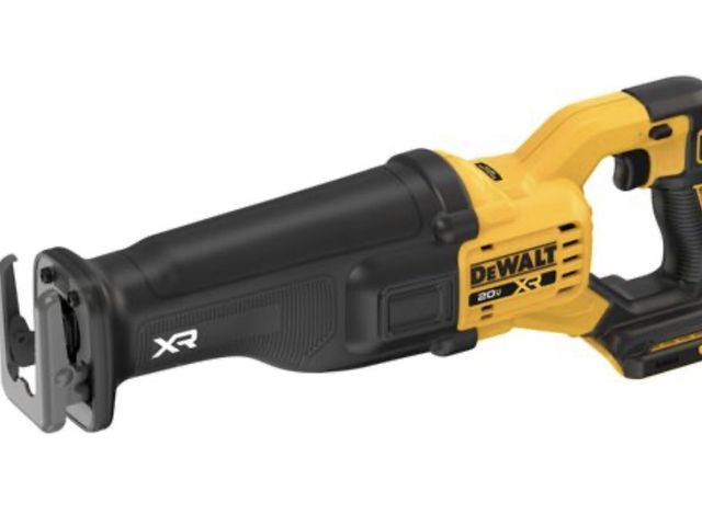 Lot 96-222450 - DeWalt DCS384B 20V Max XR Brushless Cordless Reciprocating Saw, Bare Tool MSRP $279

Used, untested