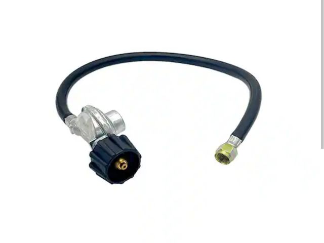 Lot 96-165354 - Universal Replacement Regulator with Hose New