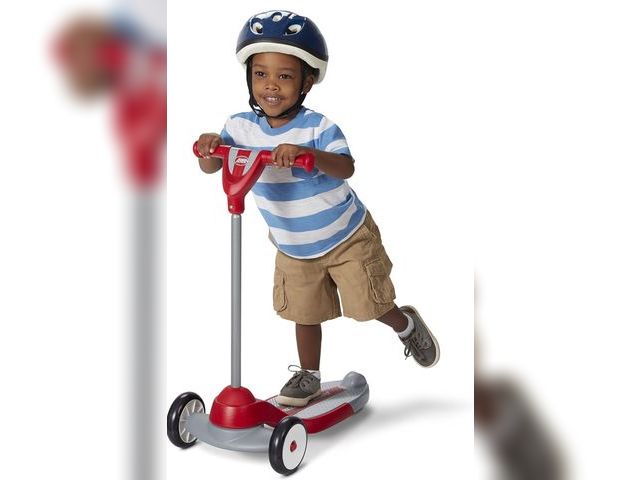 Lot 96-181114 - Radio Flyer, My First Scooter for ages 2-5, Toddler Scooters with three wheels and wide deck for sta...
